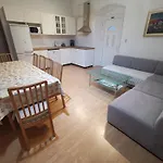아파트 Spacious 140m2 Downtown 3 Bedroom