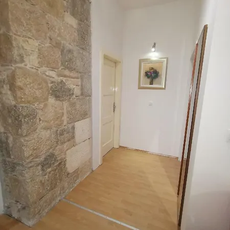 Spacious 140m2 Downtown 3 Bedroom Apartamento
