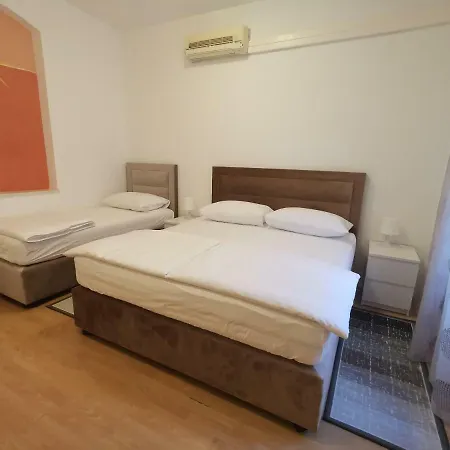 Spacious 140m2 Downtown 3 Bedroom * Сплит