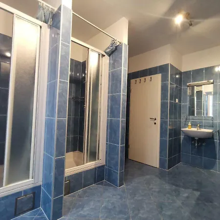 Spacious 140m2 Downtown 3 Bedroom Lejlighed *