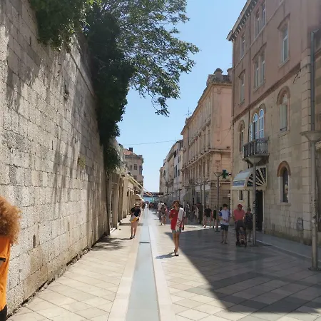 Apartment Spacious 140m2 Downtown 3 Bedroom