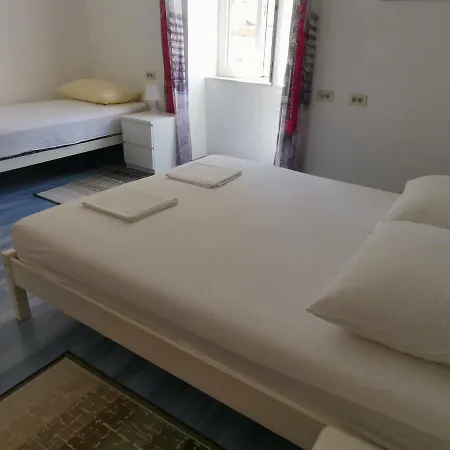 Spacious 140m2 Downtown 3 Bedroom