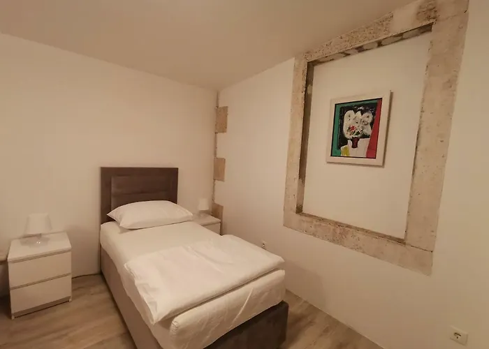 Διαμέρισμα Spacious 140m2 Downtown 3 Bedroom