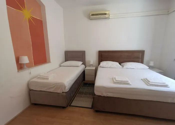 Spacious 140m2 Downtown 3 Bedroom Σπλιτ